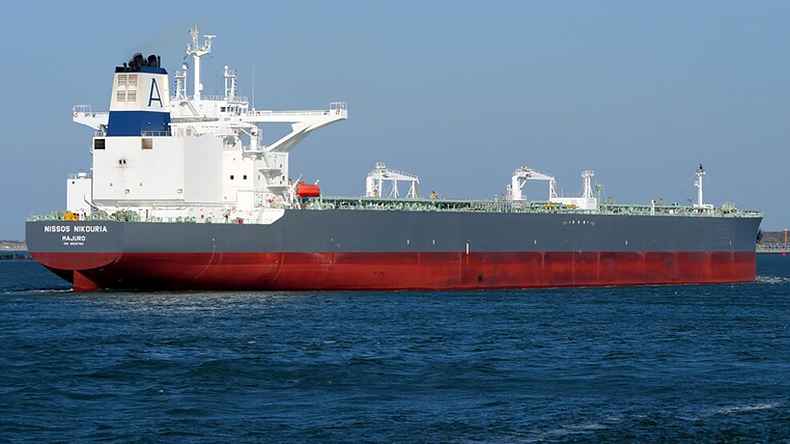 Crude oil tanker Nissos Nikouria at Rotterdam