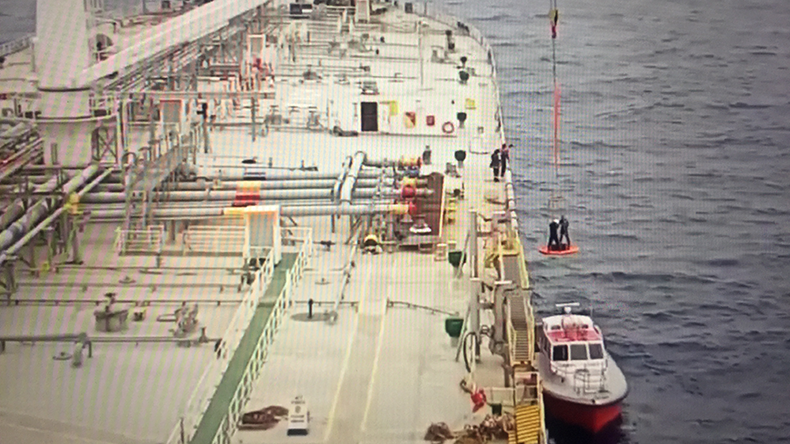 Ship-to-ship STS basket with tanker Credit Dynamarine
