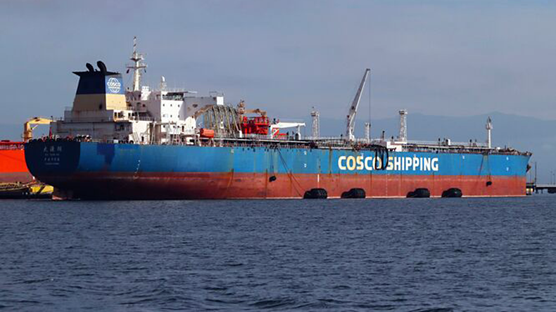 Suezmax crude oil tanker Da Yuan Hu at Sao Sebastiao