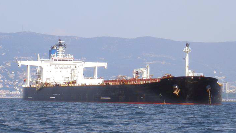 Tanker Komander at sea