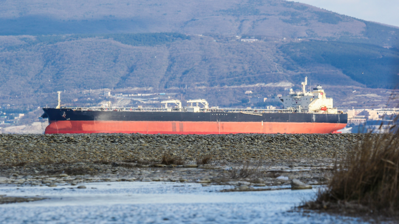 tanker at Novorossiysk by adobe