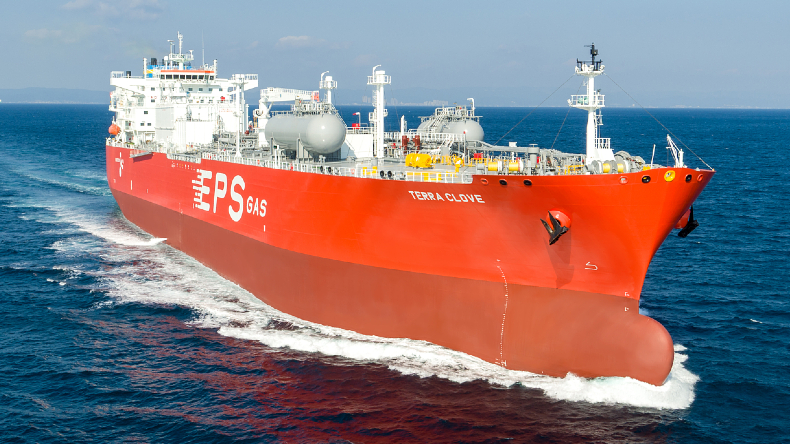 EPS takes delivery of first ammonia-fuelled ship fitted with Everllence main engine