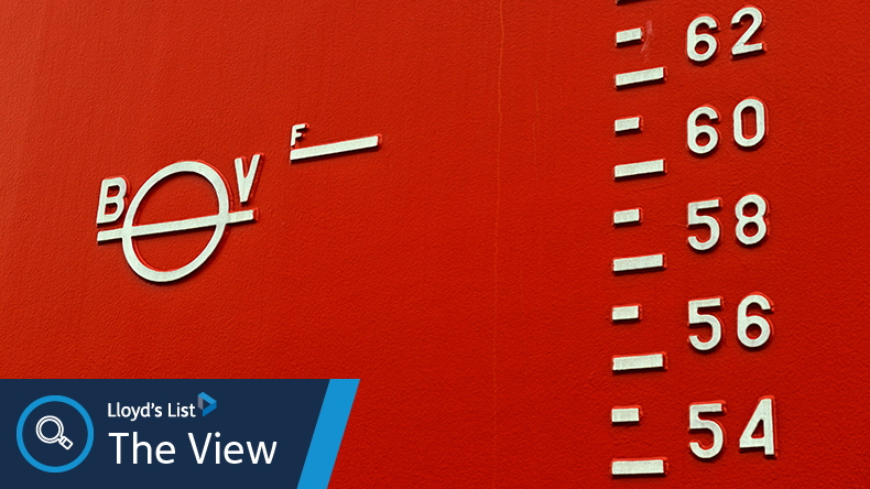 papenburg, germany - 2016.06.29: starboard hull of the multi purpose vessel mirva vg ( imo no 9769116 ) , loadline mark and draft markings credit joachim affeldt / Alamy Stock Photo