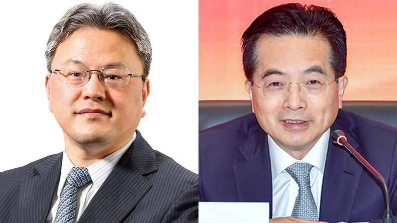 Wan Min, Cosco, left and Miao Jianmin, China Merchants