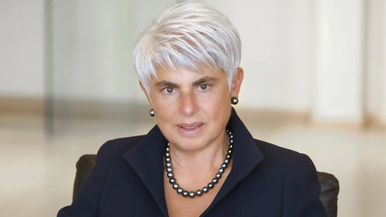 Angeliki Frangou, Navios