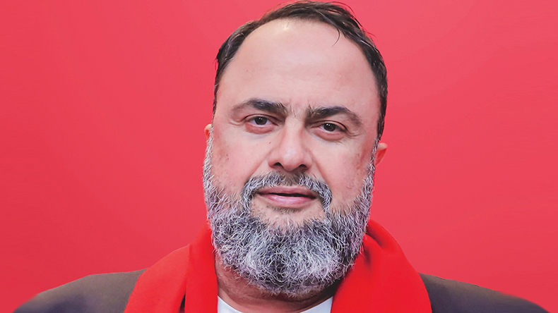 Evangelos Marinakis, Capital Group