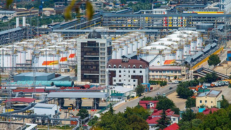  Russia Tuapse 07.07.2022 Tuapse oil refinery of Rosneft company - Image ID: 2JR61NT 